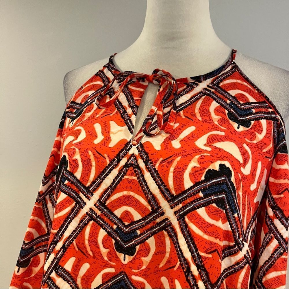 Vibrant Geometric Pattern Cold Shoulder A-Line Dr… - image 2